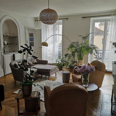 Lumiere & Majeste Appartement Versailles Extérieur photo